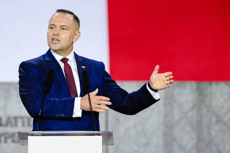 Tak Nawrocki potraktował nastolatkę. Wideo obiegło sieć