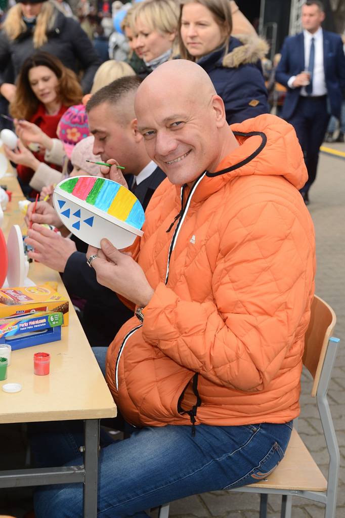 Gwiazdy malują pisanki