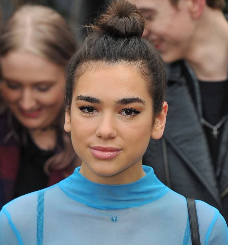 Dua Lipa świętuje 30 urodziny! Jest nie do poznania na archiwalnych zdjęciach z początku kariery (FOTO)