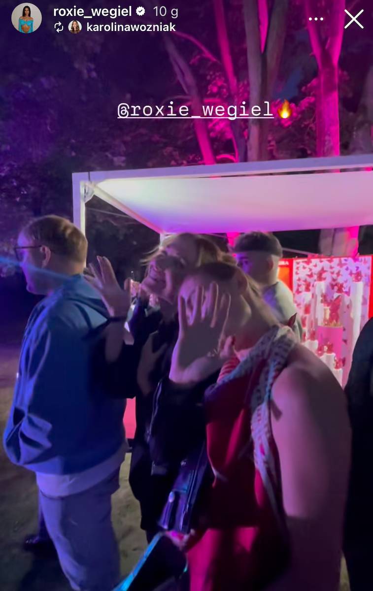 Roksana Węgiel w OGNISTEJ mini! Dała koncert – niespodziankę na evencie (FOTO)