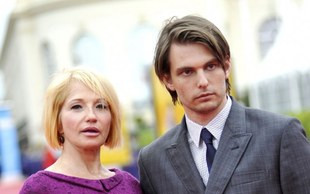 57-letnia Ellen Barkin chce wyjść za 26-letniego chłopaka