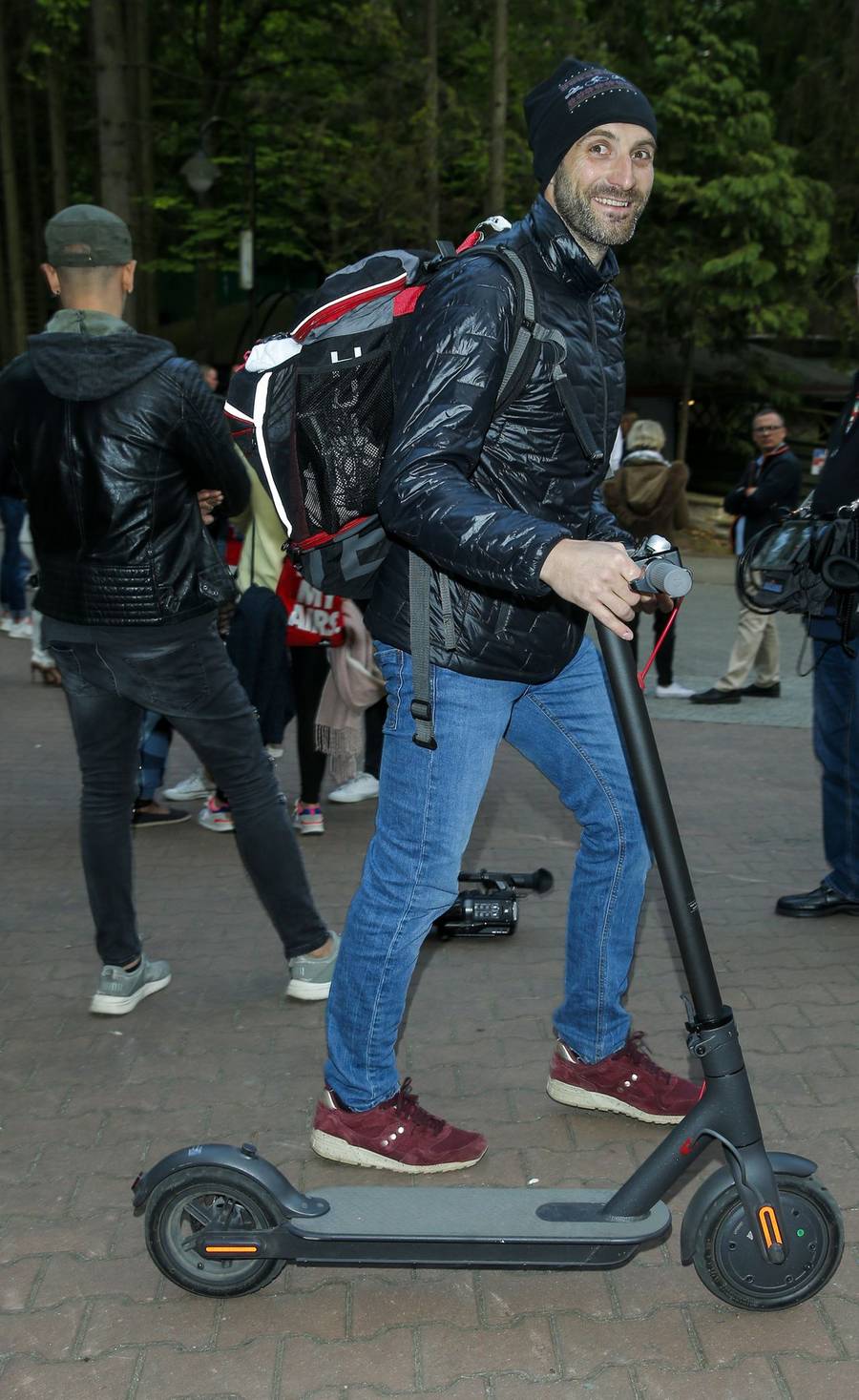 Pierwszy dzień festiwalu w Sopocie – gwiazdy za kulisami i na scenie (Szpak, Chylińska, Wieniawa, Sykut i inne)