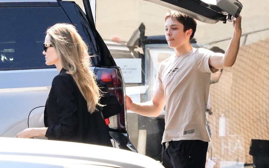 Jedyny biologiczny syn Brada Pitta już przerósł matkę. Knox ma 15 lat