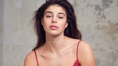 Uczestniczka „Top Model” pokonała raka, teraz pozuje w zmysłowej bieliźnie. Bez retuszu!