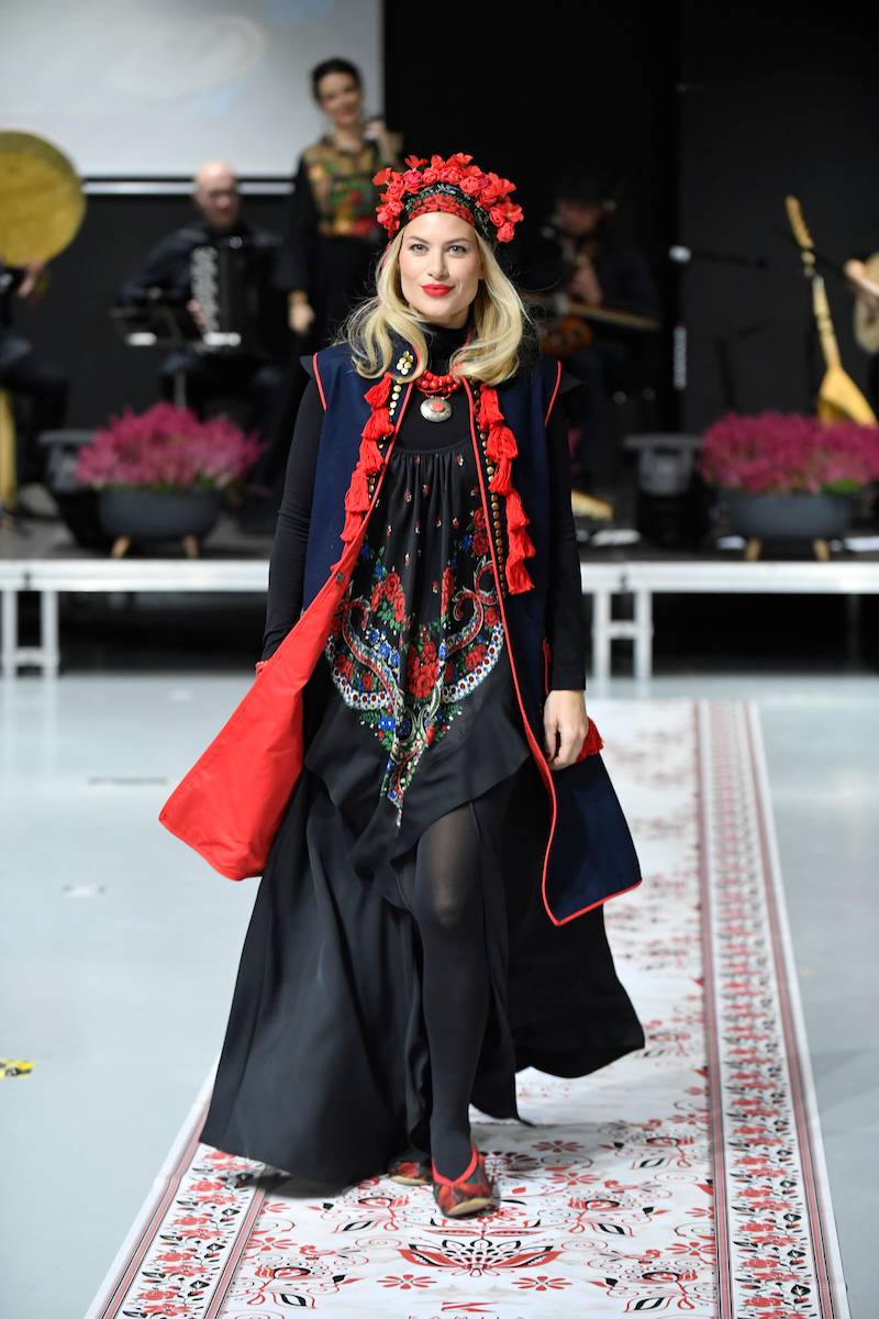 Gwiazdy przebrały się za SŁOWIANKI: Anna Cieślak, Barbara Kurdej-Szatan, Aleksandra Kisio…