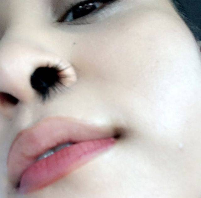 Nowy trend na Instagramie jest OBRZYDLIWY