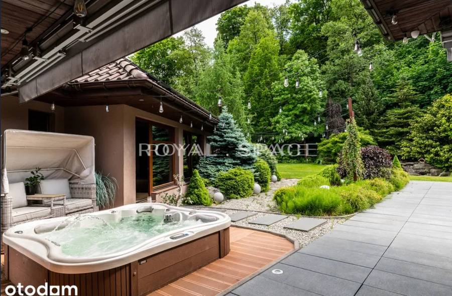 Dom Sylwii Peretti wystawiony na sprzedaż