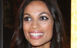 Czy nie odsłoniła czasem, aby za dużo? (FOTO)