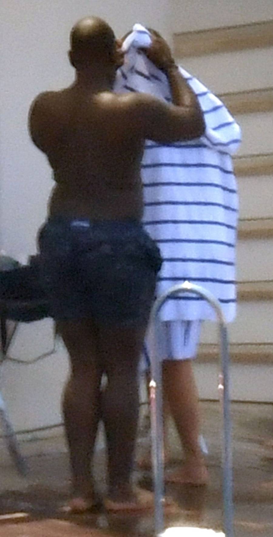 Kris Jenner i Corey Gamble CAŁUJA się na włoskich wakacjach