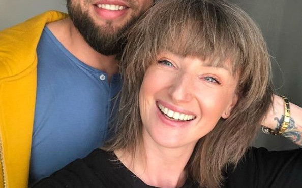 Czy siwe włosy trzeba KONIECZNIE farbować?