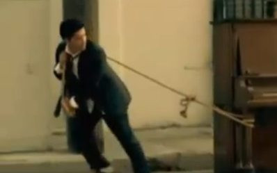 Grenade – nowy teledysk Bruno Marsa [VIDEO]