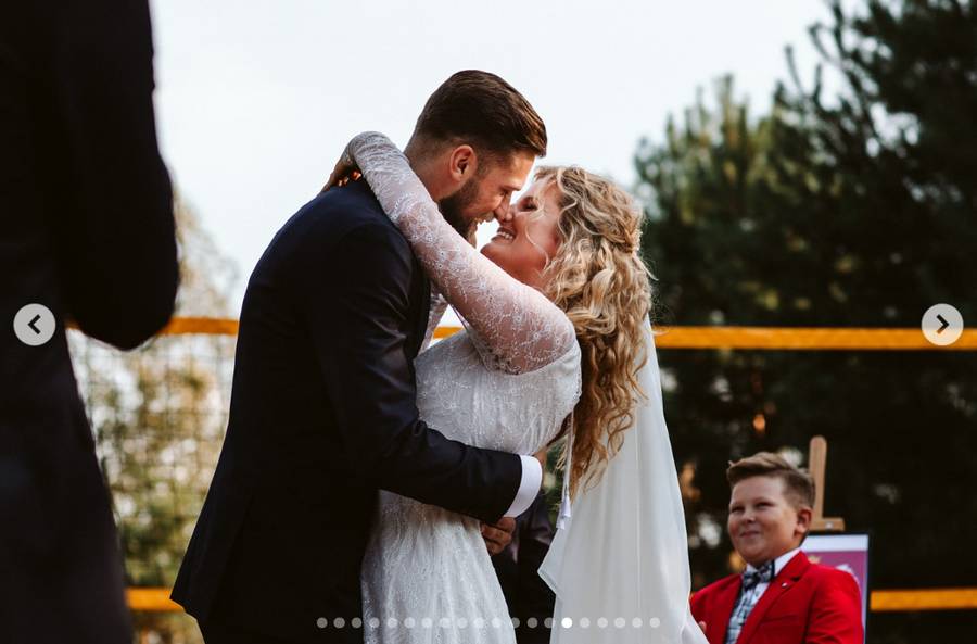 Zborowska i Wrona świętują 6. rocznicę ślubu! Ujawnili teraz prywatne kadry ze ślubu (FOTO)