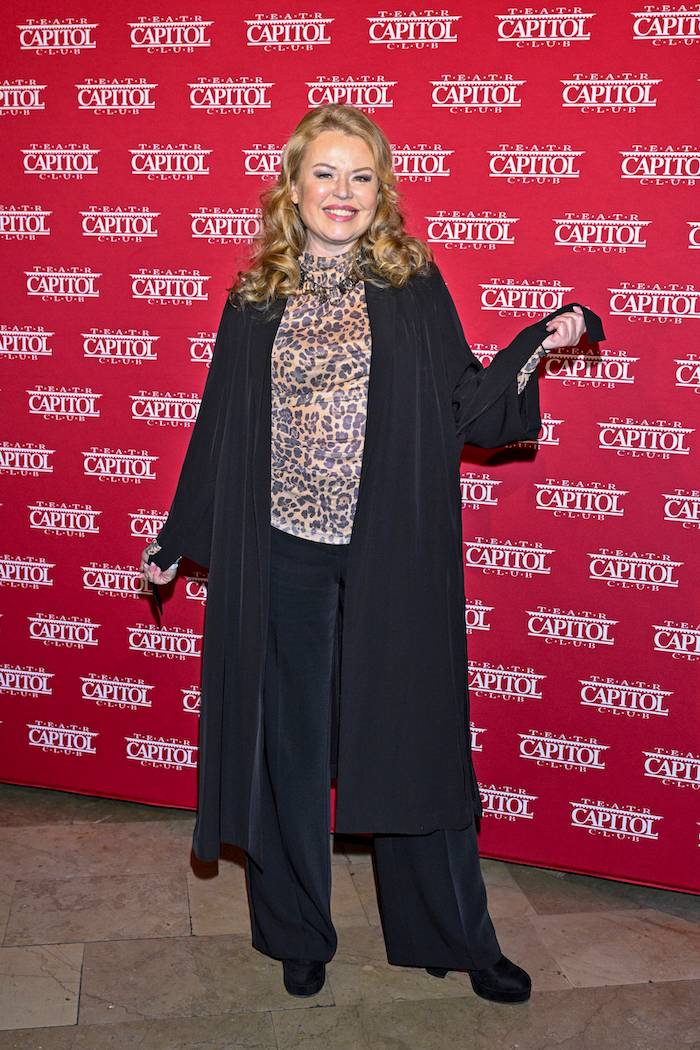 Premiera spektaklu “Przyjazne dusze”. Uśmiechnięta Małgorzata Ostrowska-Królikowska, Dagmara Bryzek….