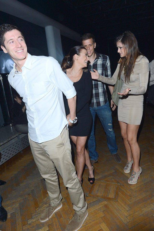 Zakochani Anna i Robert Lewandowscy