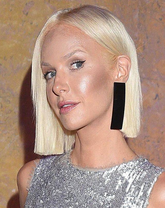 Co się stało z brwiami Magdy Mielcarz?