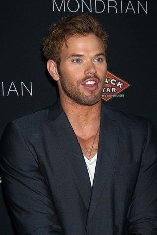 kellan-lutz-R1