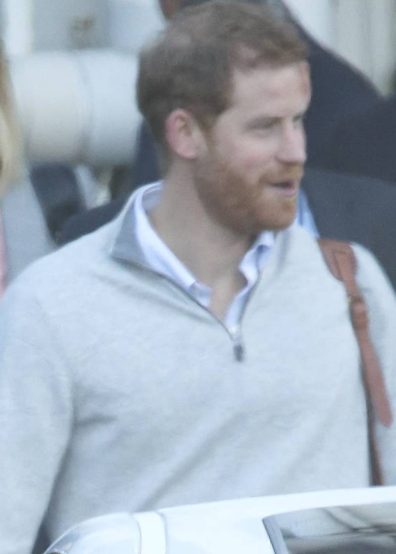 Najnowsze zdjęcia Meghan Markle! Zobaczcie, jak ukrywa CIĄŻOWY brzuszek!