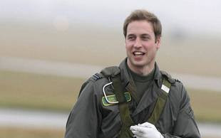 Książę William zapatrzył się na plecy Beckhama