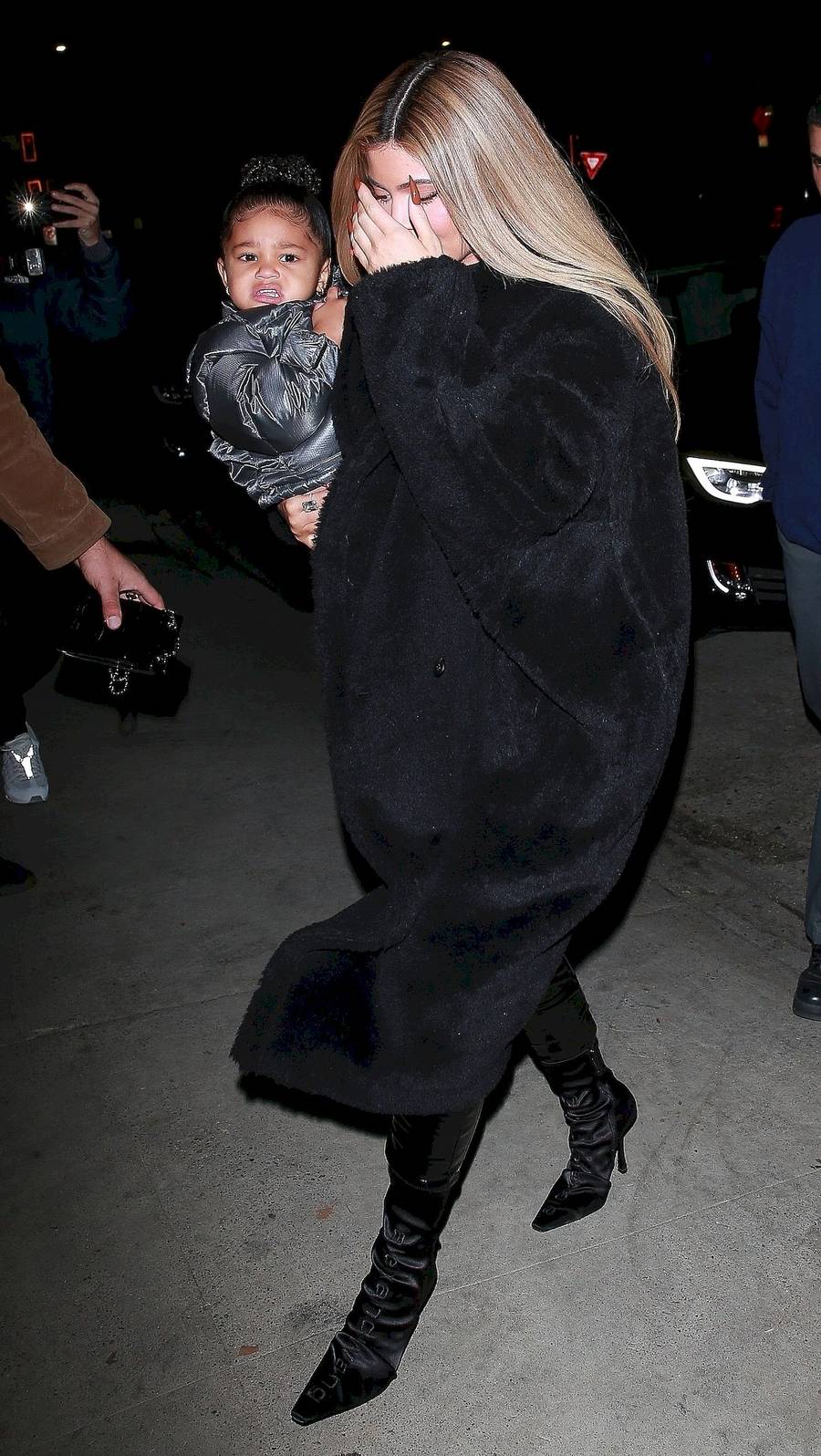 Kylie Jenner w futrze