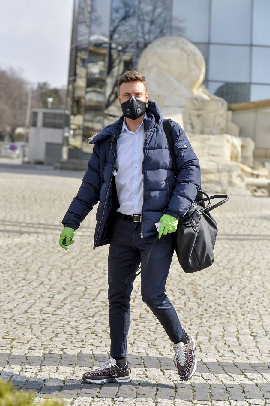 Olek Sikora w maseczce