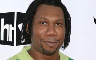 Zaatakowany na koncercie na rzecz pokoju