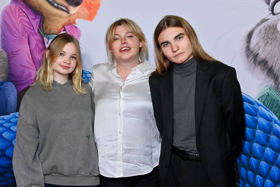 Ania Dąbrowska z dziećmi, fot.: KAPiF