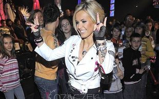 Doda chce, by miliony skandowały jej imię