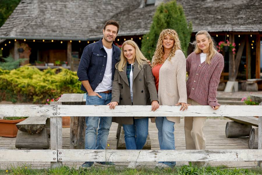 Koniec przyjaciólek. Tak aktorki wyglądały w 1. sezonie, a tak w ostatnim.