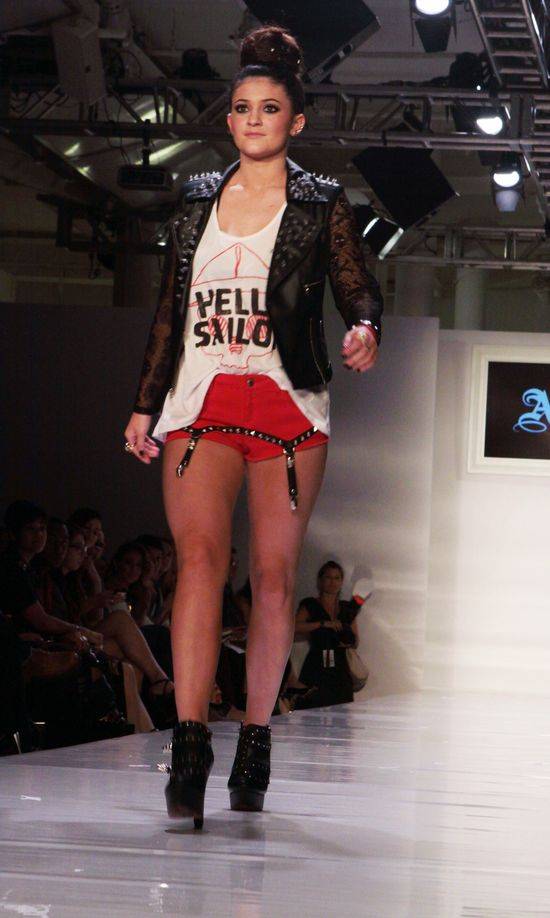 Kylie Jenner była najmniej urodziwa z sióstr?