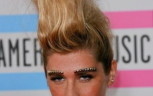 Ke$ha kompletnie nie przejmuje się figurą (FOTO)