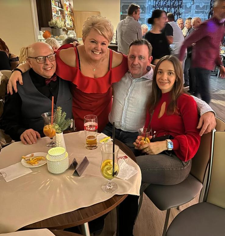 Wiktoria Żmuda-Trzebiatowska, Sebastian i Agata