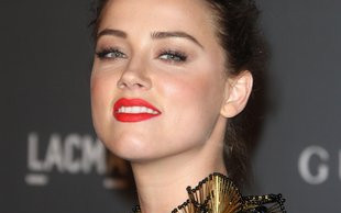 A jednak! Depp romansuje z Amber Heard