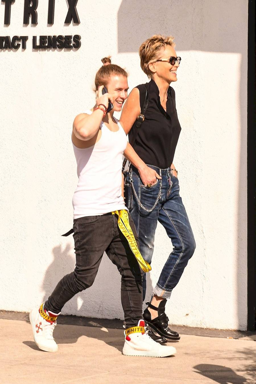 Sharon Stone z 21-letnim synem Roanem. Mają dobry kontakt, a lata temu straciła prawa do opieki nad nim (ZDJĘCIA)