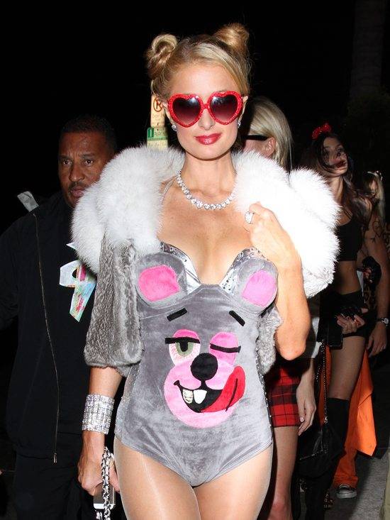 Paris Hilton w przebraniu myszki