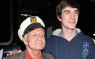 Hugh Hefner świętuje urodziny syna Marstona (FOTO)