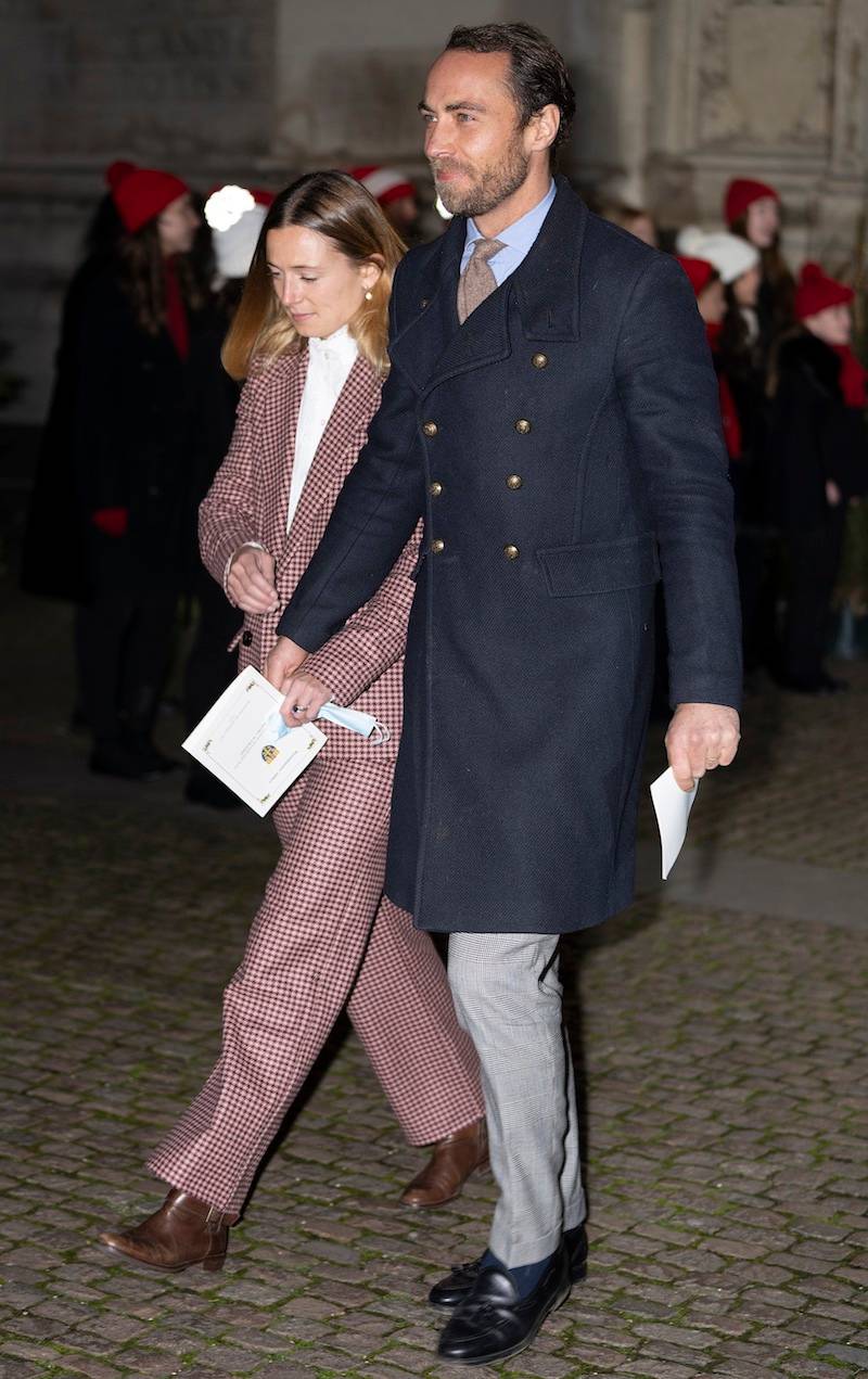 Księżna Kate i książę Wiliam kolędują ze swoją rodziną. Nie pojawili się najważniejsi członkowie rodziny!