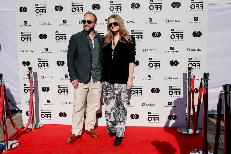 Borys Szyc mówił “tatuś” do kolegów z branży. Jego relacja z ojcem była trudna i pokrętna