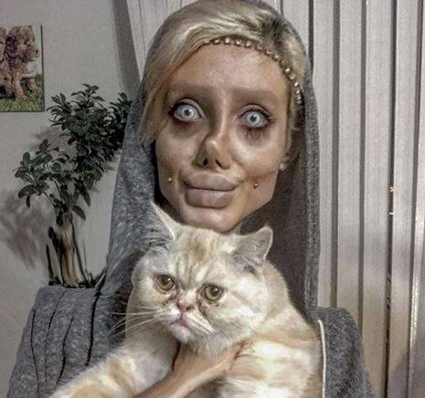 Jej marzeniem było być jak Angelina Jolie, a teraz STRASZY swoim wyglądem