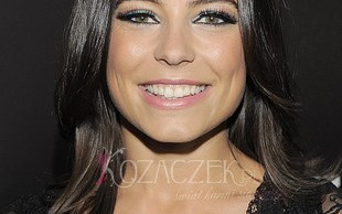 Anna Mucha i jej różowy partner (FOTO)