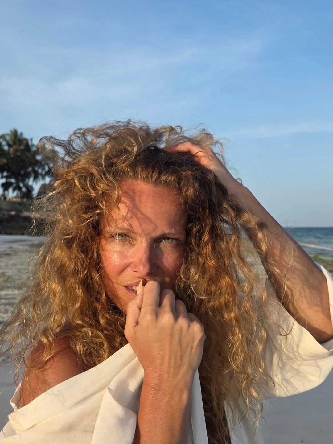 Joanna Liszowska pozuje w bikini, fot. Instagram