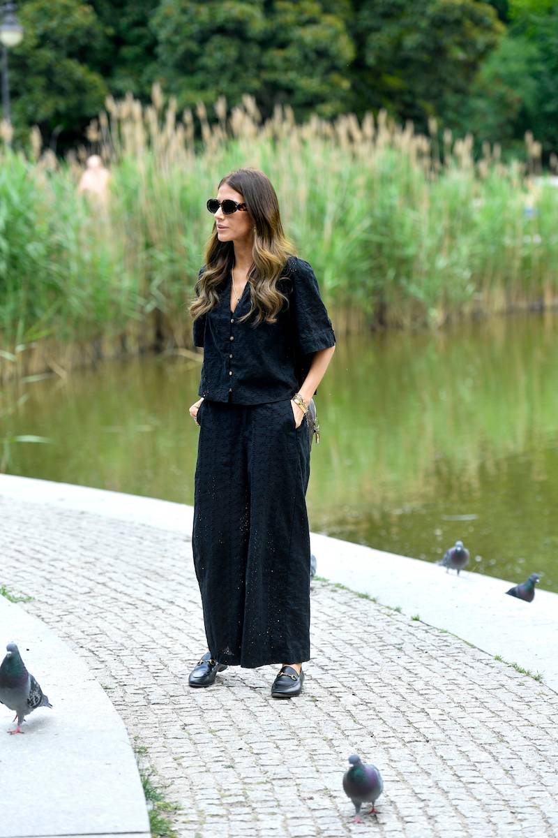 Weronika Rosati po imprezie medialnej udała się na spacer z córeczką. Elizabeth jest już taka duża!