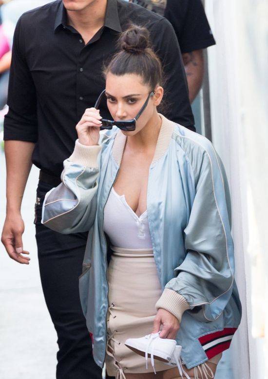 15 momentów, w których Kim Kardashian WSTYDZIŁA się swojej pupy