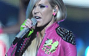 Jak wypadła Doda u Zanussiego?