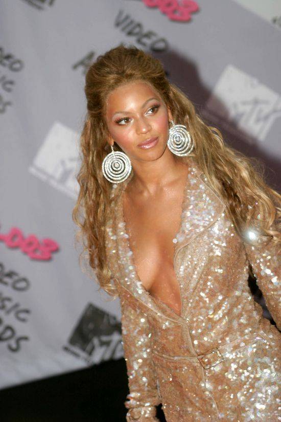 O tych stylizacjach Beyonce chciałaby zapomnieć!