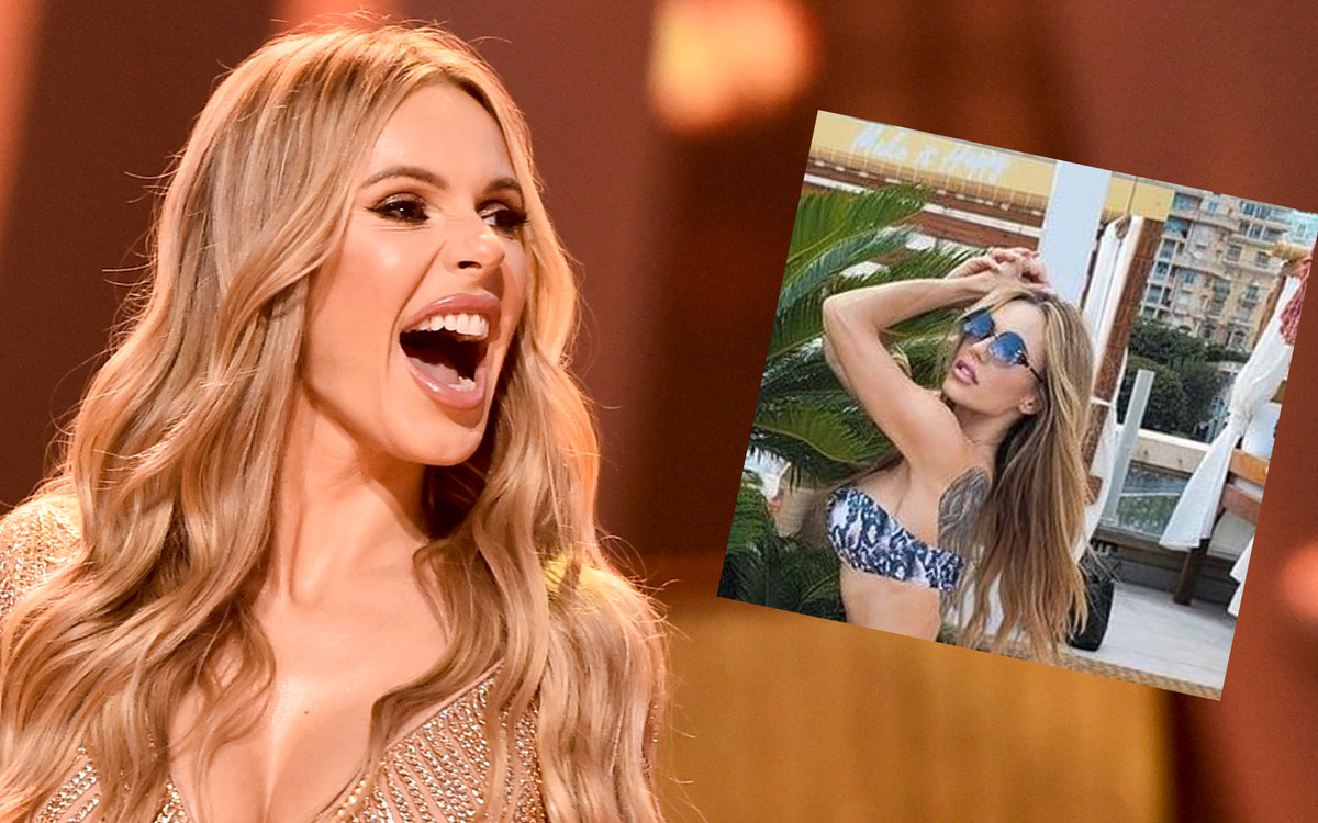 Doda kusi w wężowym bikini: “Im starsza, tym jeszcze większa PETARDA”