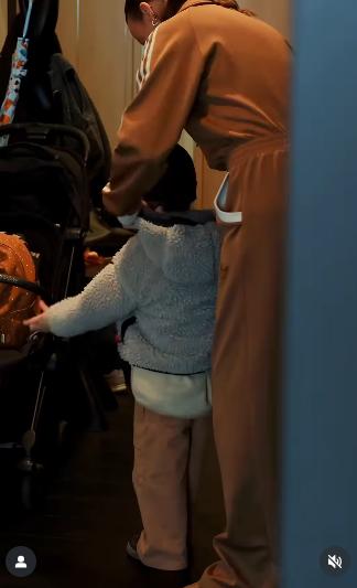 Kasia Sokołowska urodziła, jak miała 50 lat. Kim jest ojciec jej synka?