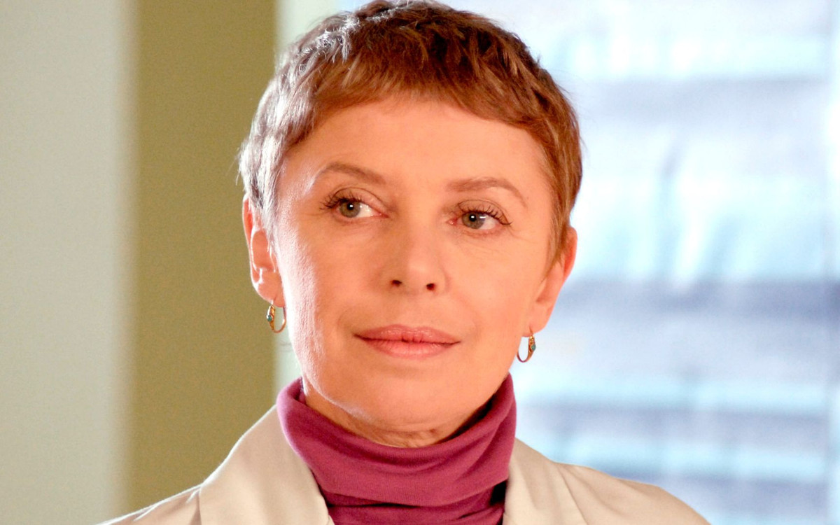 Pilne wieści o walczącej z chorobą gwieździe “M jak Miłość”. Przekazano w jakim jest stanie