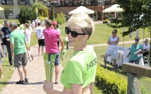 Magda Steczkowska zabrała męża na imprezę (FOTO)