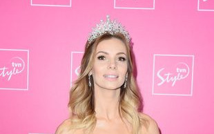 Nie ma to, jak przyjść do pracy w sukni ślubnej