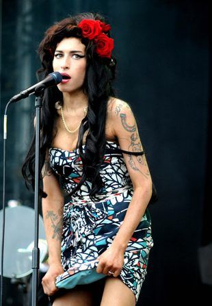 amy-winehouse-g-R1